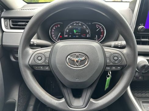 Used 2023 Toyota RAV4 LE FWD image 12