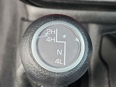 Used 2025 Jeep Wrangler Rubicon image 24