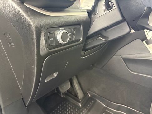 Certified 2022 Ford Explorer XLT AWD/4WD image 14