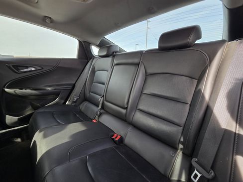 Used 2017 Chevrolet Malibu LT w/ Leather Package image 25
