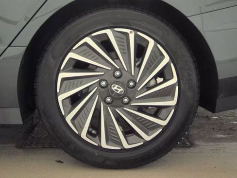 Used 2025 Hyundai Sonata SEL FWD image 18