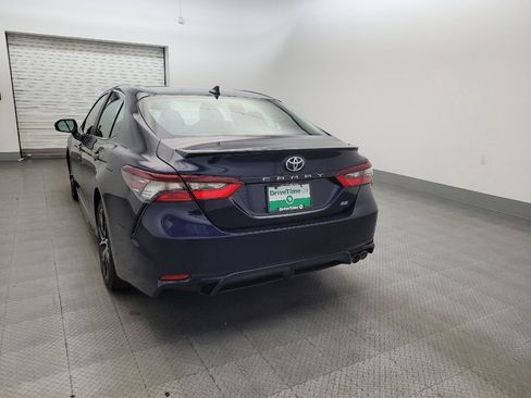Used 2021 Toyota Camry SE FWD image 6