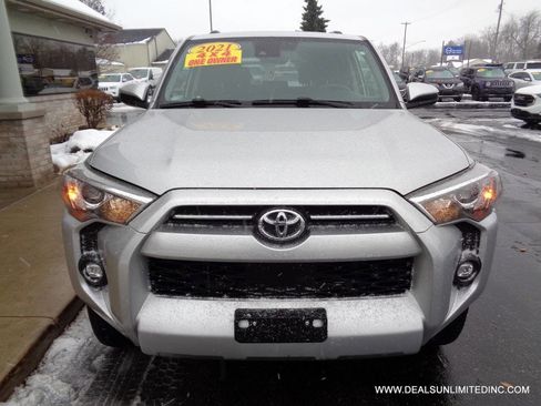 Used 2021 Toyota 4Runner SR5 image 22