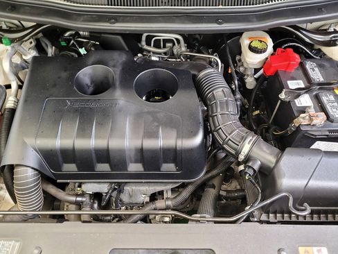 Used 2018 Ford Explorer XLT FWD image 30