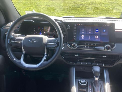 Used 2023 Chevrolet Colorado Z71 w/ Advanced Trailering Package AWD/4WD image 12