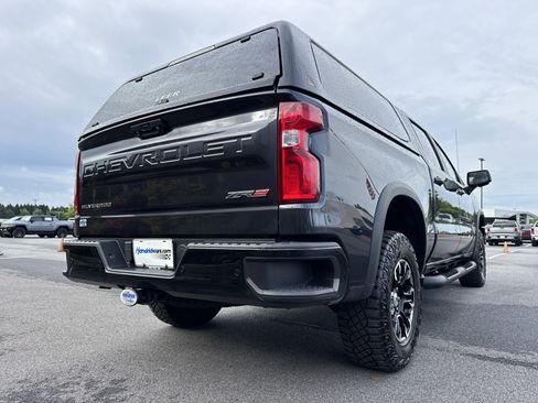 Used 2023 Chevrolet Silverado 1500 ZR2 w/ Technology Package AWD/4WD image 10