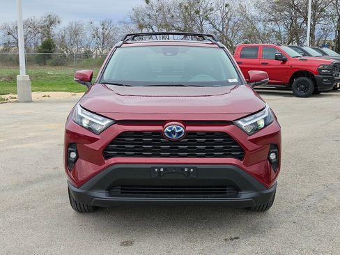 Used 2024 Toyota RAV4 XLE Premium image 8