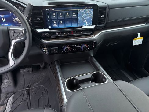 New 2026 Chevrolet Silverado 3500 LT w/ Texas Edition image 18