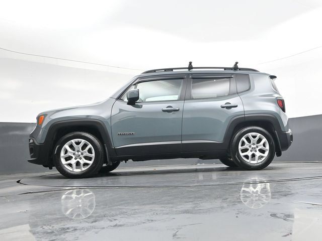 Used 2016 Jeep Renegade Latitude FWD image 36