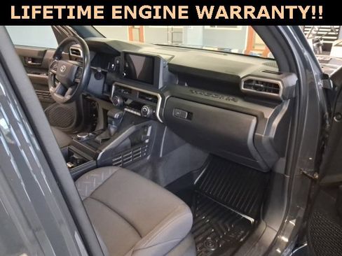 Used 2024 Toyota Tacoma SR image 30