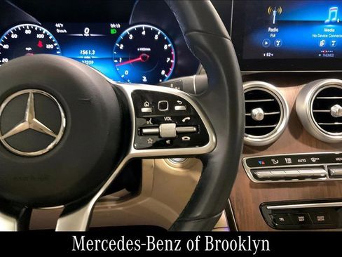Used 2022 Mercedes-Benz GLC 300 4MATIC image 24