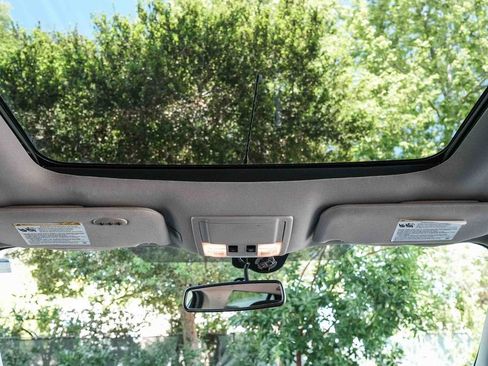 Used 2013 Ford Edge Sport w/ Driver Entry Pkg image 14