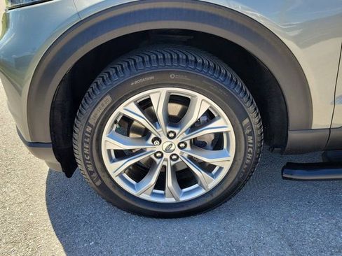 Certified 2020 Ford Explorer XLT w/ Equipment Group 202A image 8