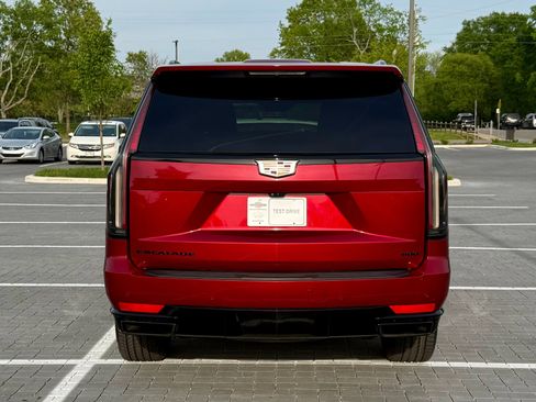 Used 2022 Cadillac Escalade ESV Sport w/ Touring Package AWD/4WD image 6