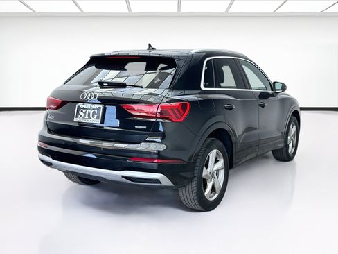 Used 2020 Audi Q3 2.0T Premium w/ Convenience Package AWD/4WD image 4