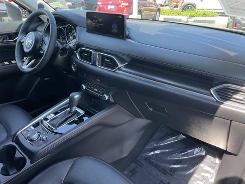 Used 2025 MAZDA CX-5 Carbon Edition image 29