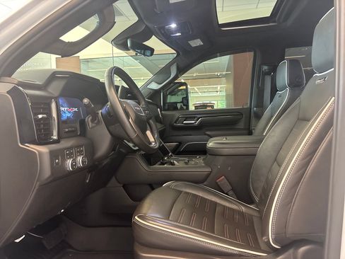 Used 2026 GMC Sierra 2500 AT4X AWD/4WD image 11
