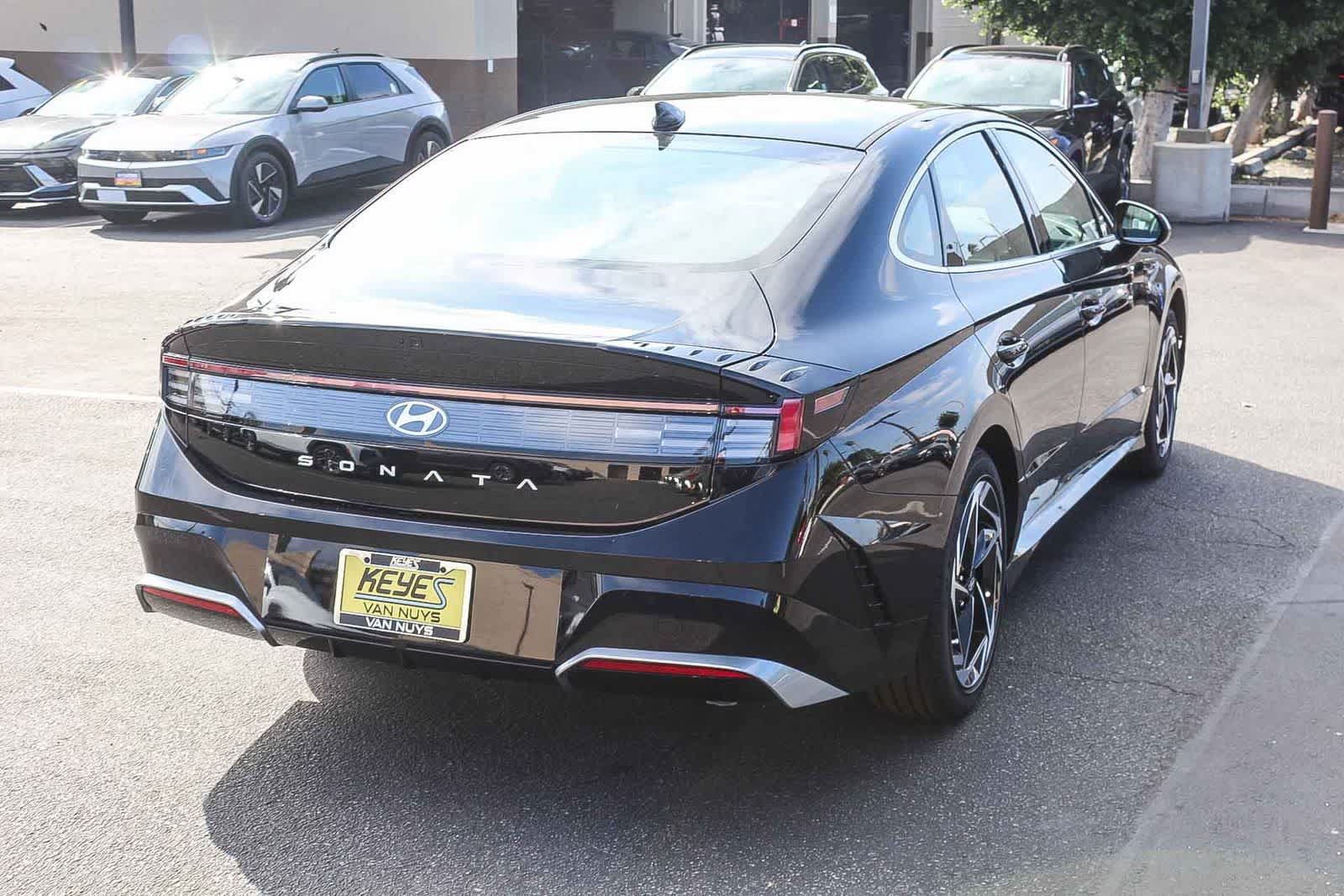 Certified 2026 Hyundai Sonata SEL FWD image 4