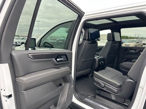 New 2026 GMC Yukon XL Elevation w/ Elevation Premium Package AWD/4WD image 35