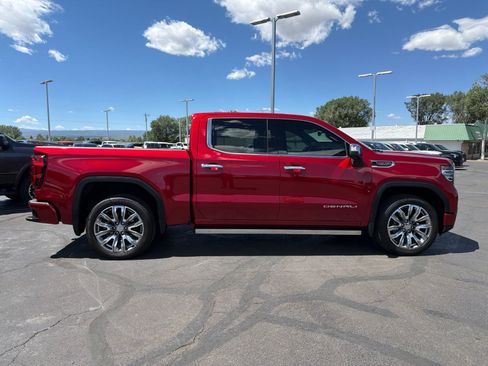 Used 2024 GMC Sierra 1500 Denali AWD/4WD image 9