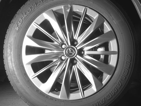 Used 2025 MAZDA CX-90 3.3 Turbo w/ Preferred Package image 15