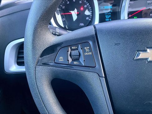 Used 2016 Chevrolet Equinox LS image 23