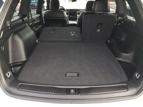 Certified 2024 Jeep Grand Cherokee Limited image 14