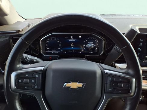 Used 2022 Chevrolet Silverado 1500 LT image 11