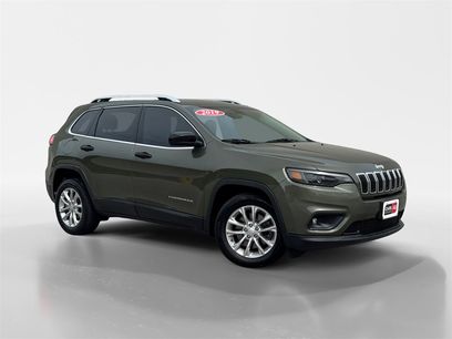 Used 2019 Jeep Cherokee Latitude w/ Cold Weather Group