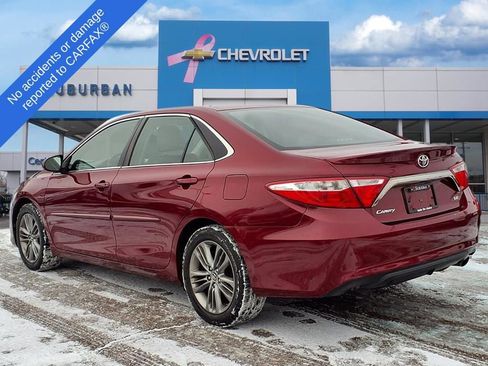 Used 2015 Toyota Camry image 7