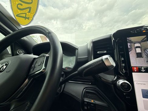 Used 2024 RAM 3500 Limited image 22