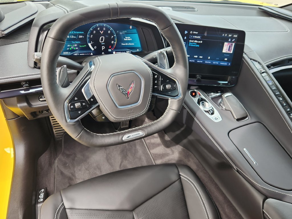 Used 2025 Chevrolet Corvette Z06 w/ Stealth Interior Trim Package RWD image 26