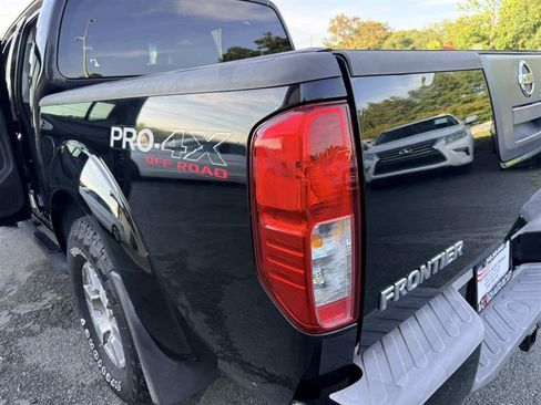 Used 2012 Nissan Frontier PRO-4X AWD/4WD image 9