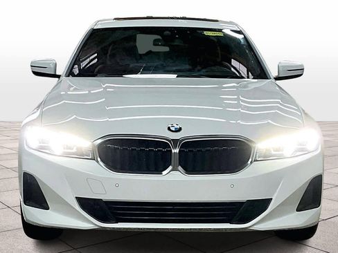 Used 2023 BMW 330i Sedan w/ Premium Package image 3