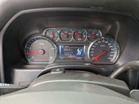 Used 2017 Chevrolet Silverado 2500 LT w/ LT Convenience Package image 17