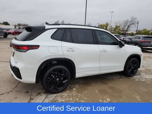 Used 2026 Volkswagen Tiguan SE R-Line AWD/4WD image 2