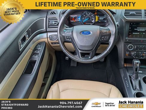 Used 2017 Ford Explorer XLT w/ Equipment Group 202A image 14