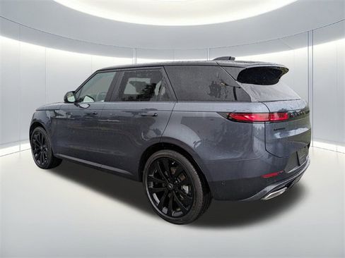 New 2025 Land Rover Range Rover Sport SE image 4