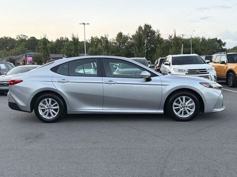 Used 2025 Toyota Camry LE FWD image 2