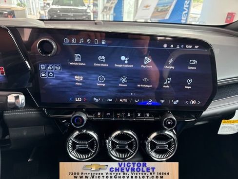 New 2025 Chevrolet Blazer EV LT image 18