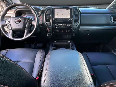 Used 2021 Nissan Titan PRO-4X w/ Pro-4x Convenience Package image 7