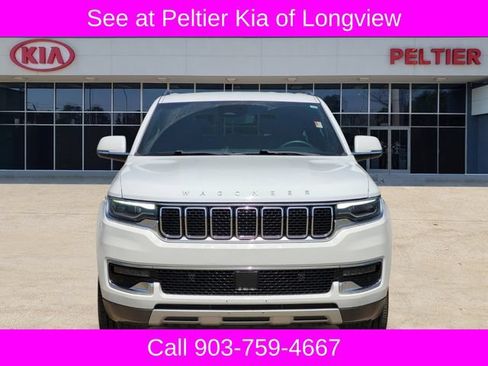 Used 2022 Jeep Wagoneer Series II RWD image 2