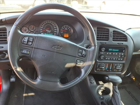 Used 2004 Chevrolet Monte Carlo SS w/ Dale Earnhardt Jr. Package image 14