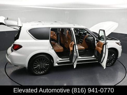 Used 2023 INFINITI QX80 Sensory w/ All-Season Package AWD/4WD image 36