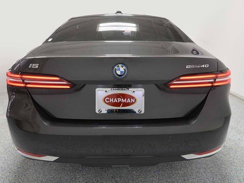 Used 2026 BMW i5 eDrive40 RWD image 4