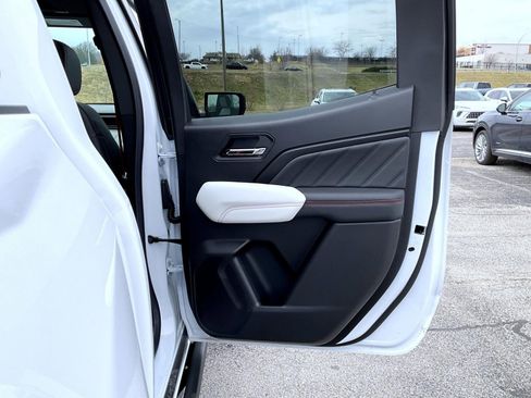 New 2026 GMC Canyon AT4X w/ LPO, Black Badging Package image 17