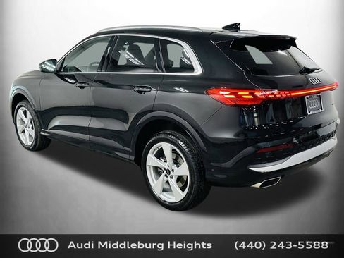 Certified 2025 Audi Q5 Premium w/ Premium Plus AWD/4WD image 5