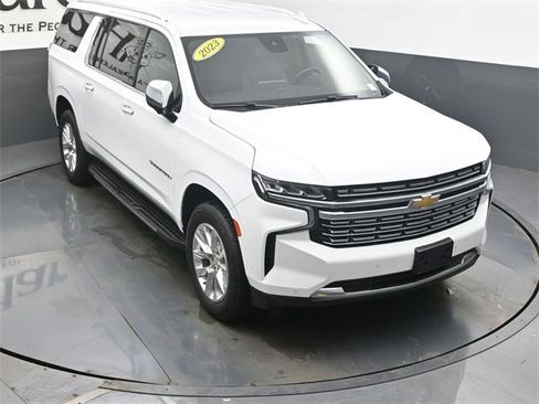 Used 2023 Chevrolet Suburban Premier image 47