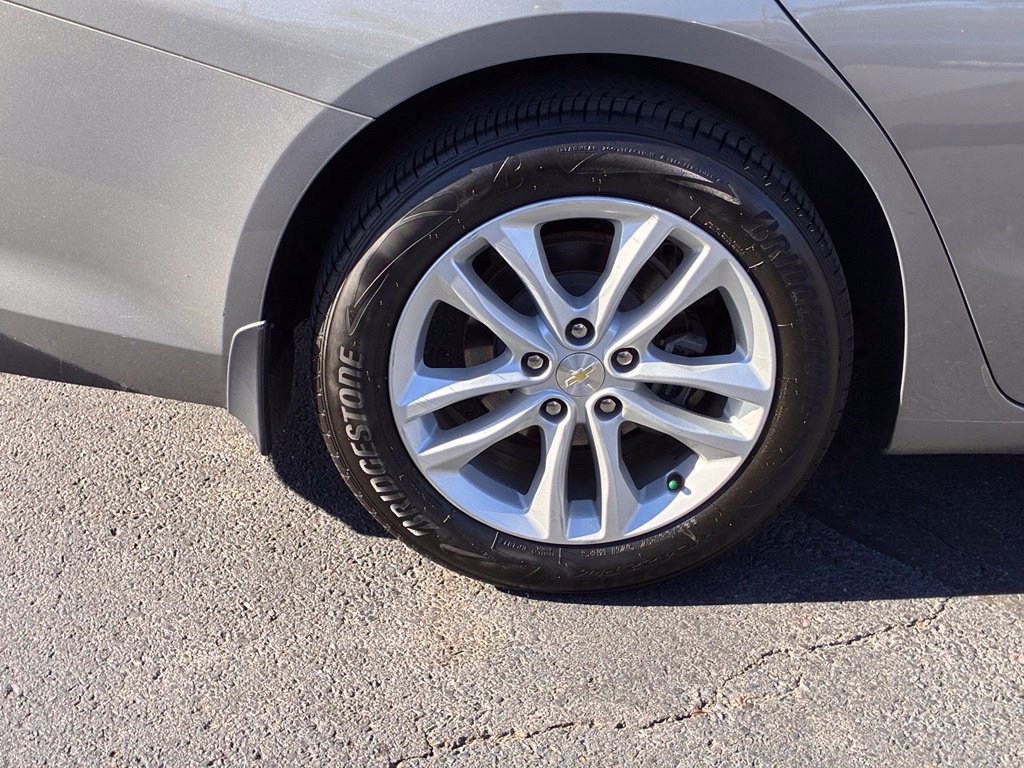 Used 2018 Chevrolet Malibu LT FWD image 48
