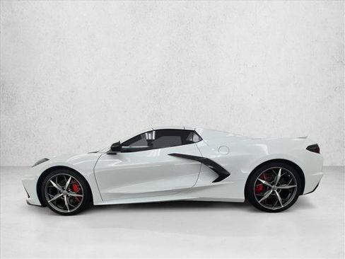 Used 2022 Chevrolet Corvette Stingray Preferred Conv w/ Z51 Performance Package RWD image 9